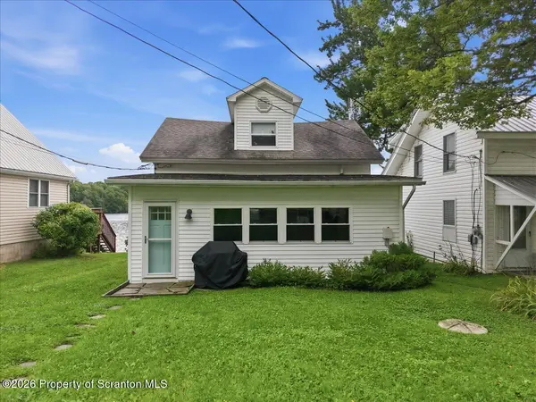 59 W Shore DR, Thompson, PA 18465