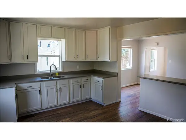 909 Meade, Denver, CO 80204