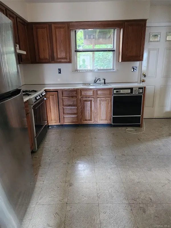 2681 Sheldon PL, Oceanside, NY 11572