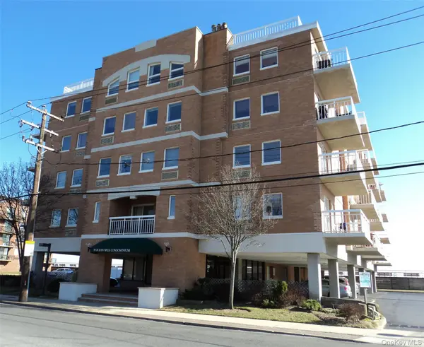780 W Broadway #5J, Long Beach, NY 11561