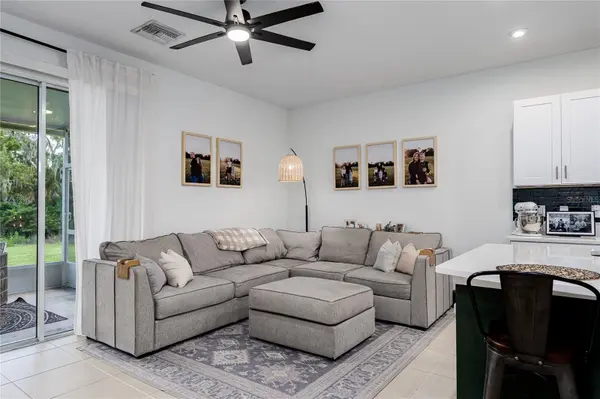 10348 OAKSIDE DR, Palmetto, FL 34221