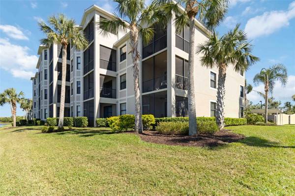 7015 RIVER HAMMOCK DR #201, Bradenton, FL 34212