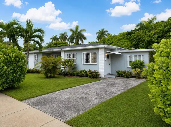 8230 N BAYSHORE DR, Miami, FL 33138