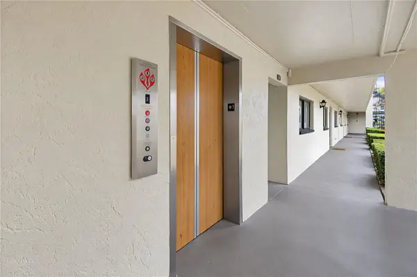2440 WINDING CREEK BLVD #307, Clearwater, FL 33761