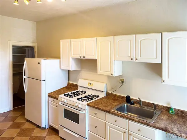 3924 Botanical AVE #1F, St Louis, MO 63110