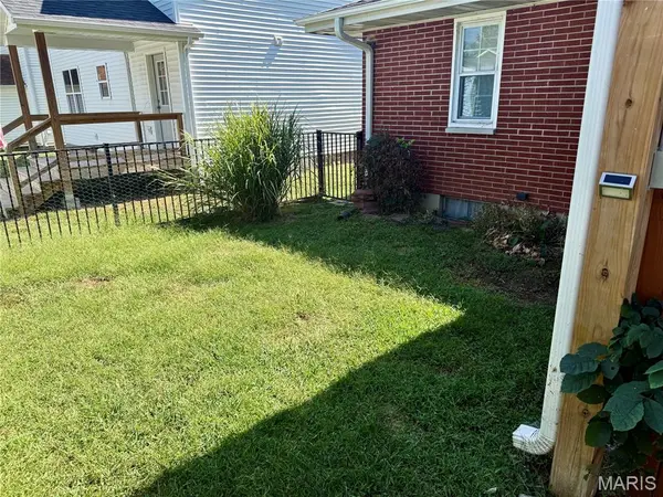 929 N 4th ST, Breese, IL 62230