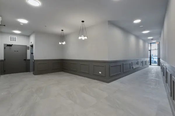 2505 W Farragut AVE #207, Chicago, IL 60625