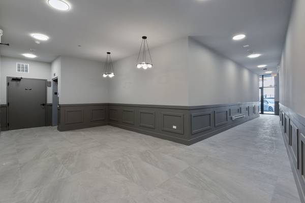 2505 W Farragut AVE #207, Chicago, IL 60625