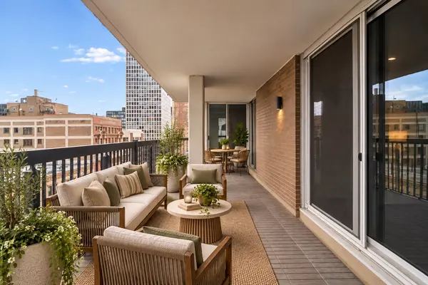 201 E Chestnut ST #23A, Chicago, IL 60611