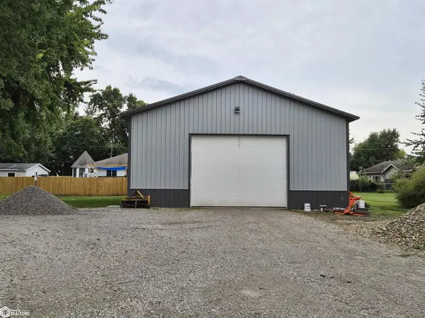 504 E Walnut ST, New Sharon, IA 50207
