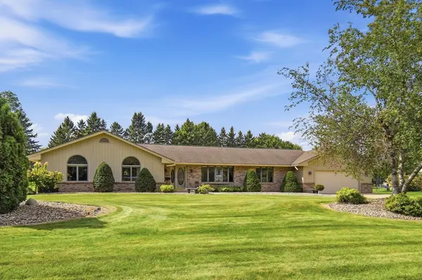 402 24th ST SW, Austin, MN 55912