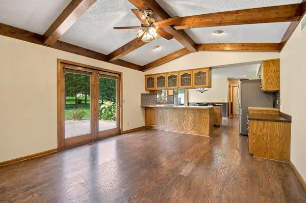 402 24th ST SW, Austin, MN 55912