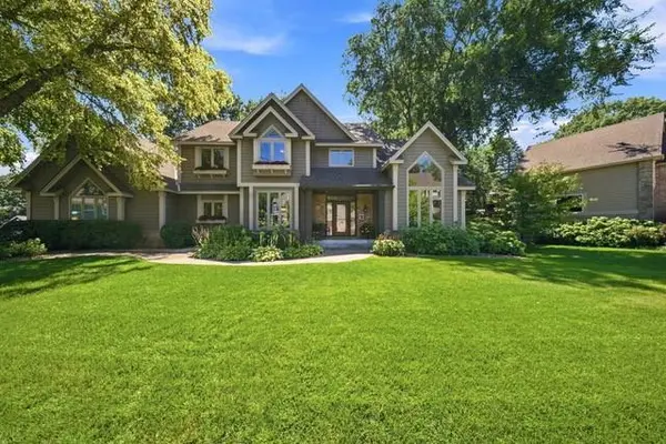 1444 Kings Wood LN, Eagan, MN 55122