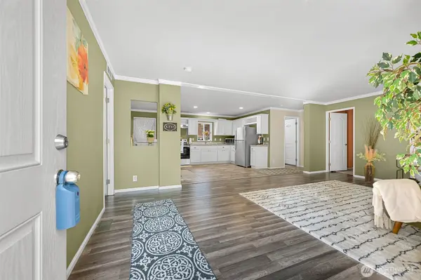 6236 Azure WAY, Maple Falls, WA 98266
