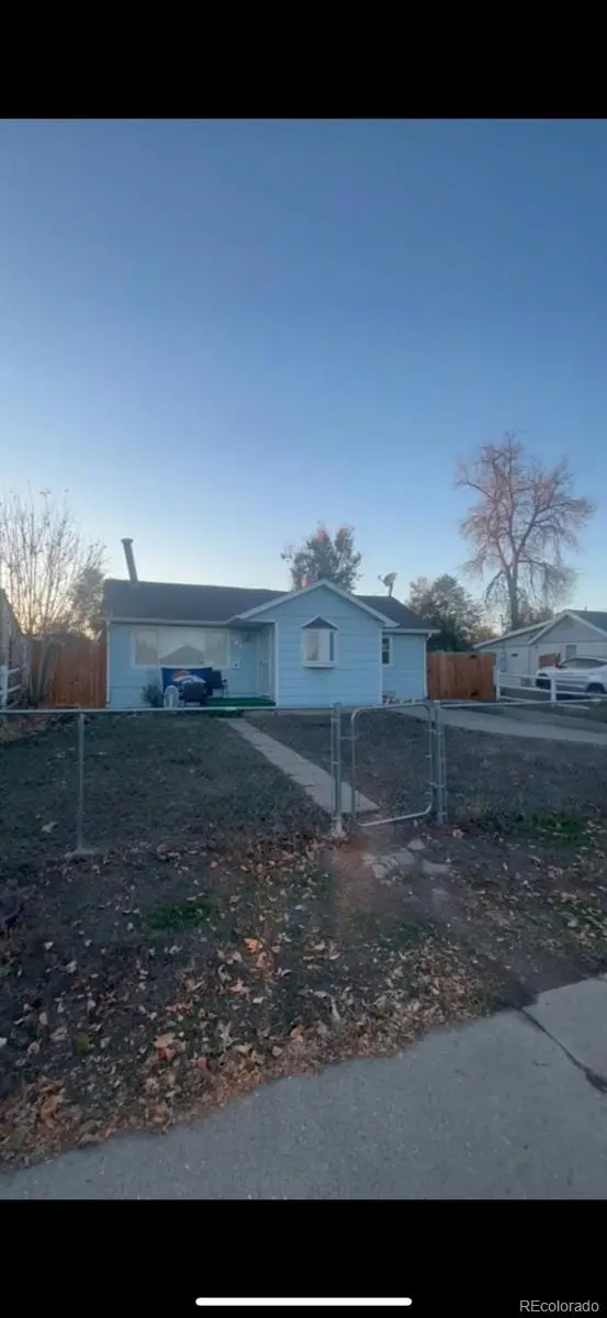 1037 S Perry ST, Denver, CO 80219