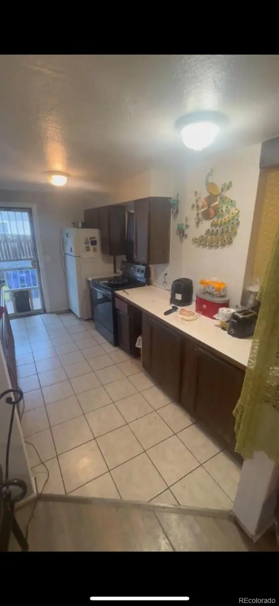 1037 S Perry ST, Denver, CO 80219