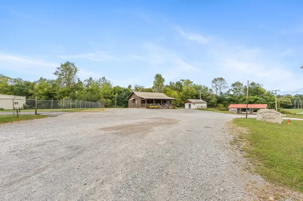 139 SR 399, Palmer, TN 37365
