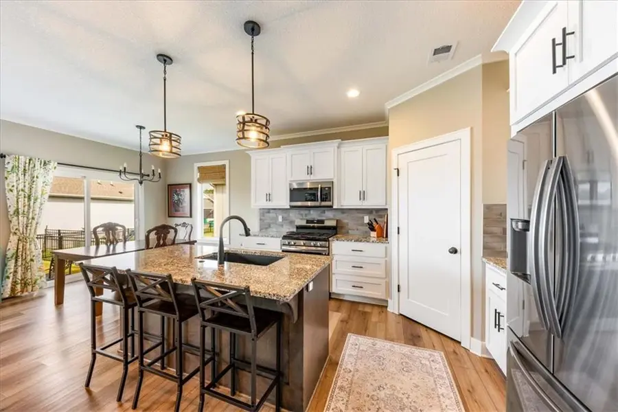 20850 W 190th PL, Spring Hill, KS 66083