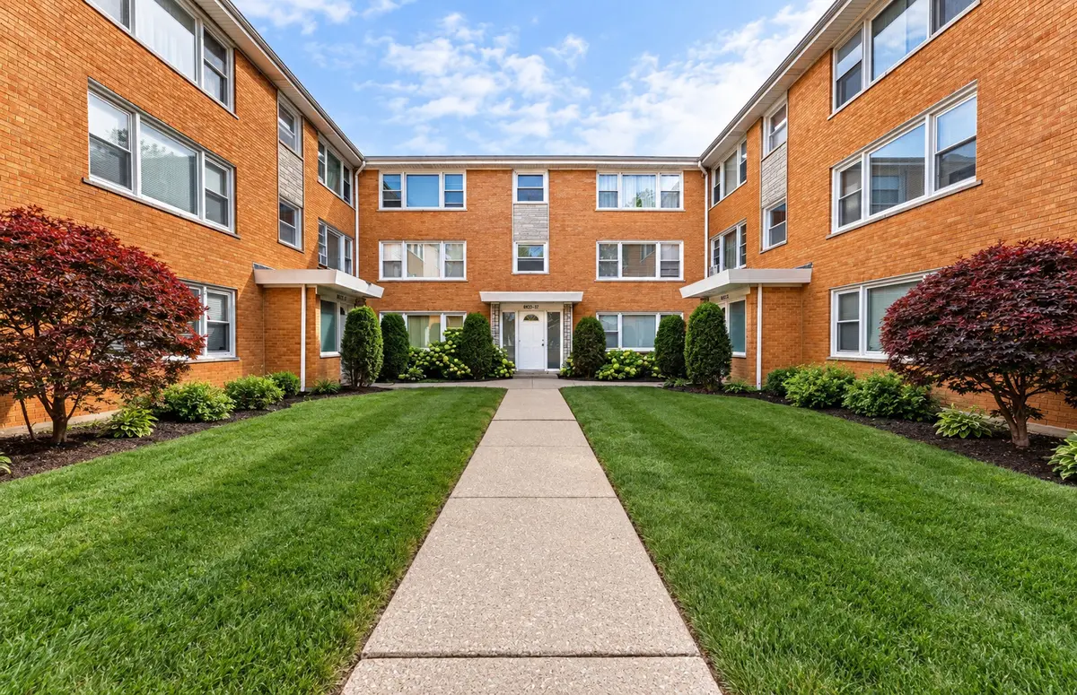 6935 W 64TH PL #2A, Chicago, IL 60638
