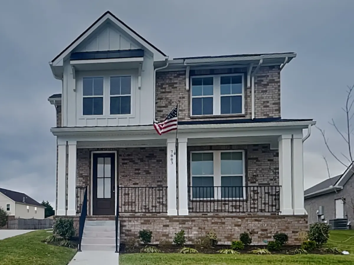 7003 Park Knoll Ln, Mount Juliet, TN 37122