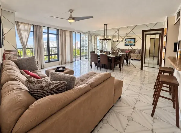 8188 Coral Beach AVE ISLA VERDE, Carolina, PR 00979
