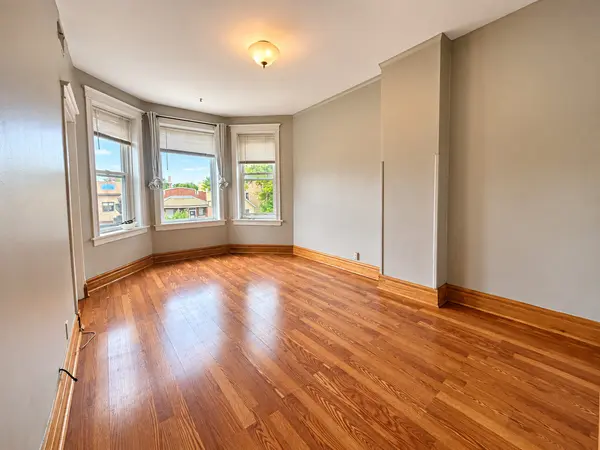 3347 S Emerald AVE #2, Chicago, IL 60616