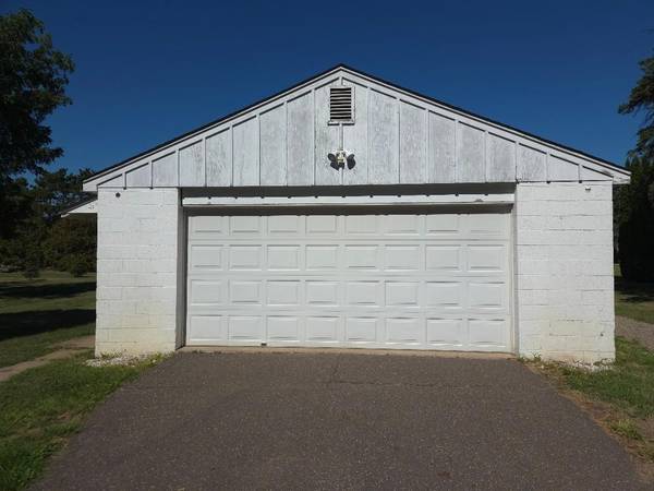 495 Vadnais RD, Vadnais Heights, MN 55127