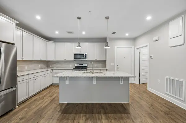 141 Saundersville Rd #1105, Hendersonville, TN 37075