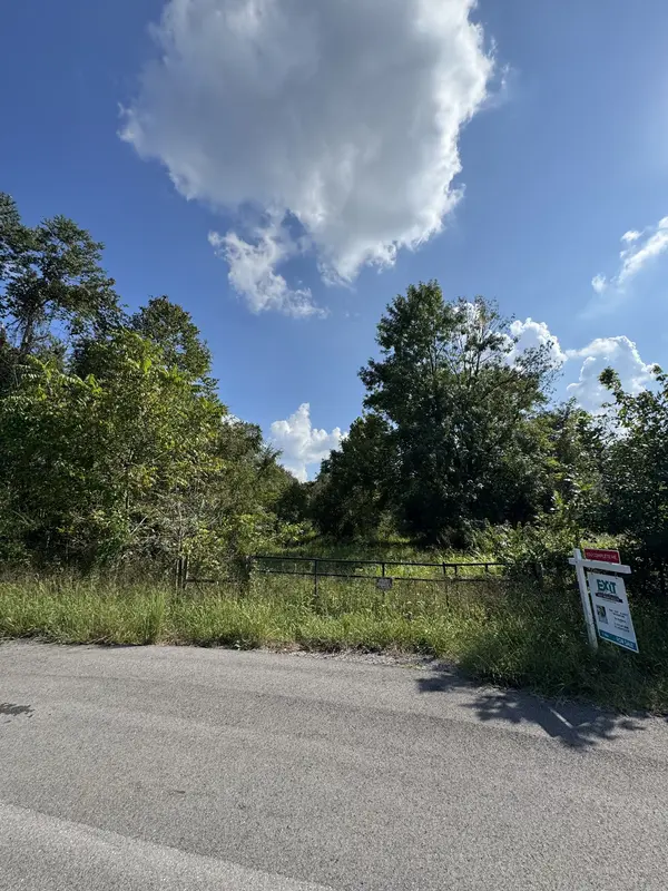 216 Running Meadows Rd, Portland, TN 37148