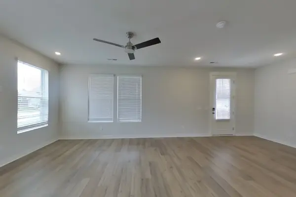 359 Park Glen Dr, Mount Juliet, TN 37122