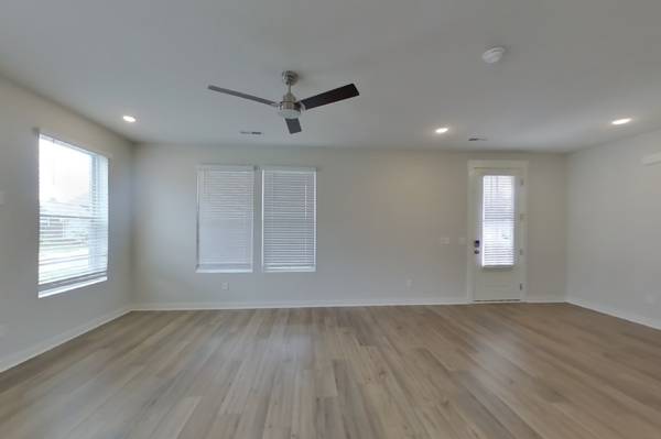 359 Park Glen Dr, Mount Juliet, TN 37122