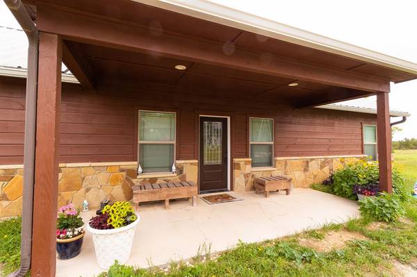 2473 County Road 199, Iredell, TX 76649