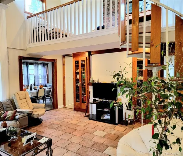 3255 Chelsey ST, Mohegan Lake, NY 10547