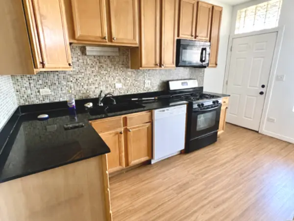 5423 S Michigan AVE #3S, Chicago, IL 60615