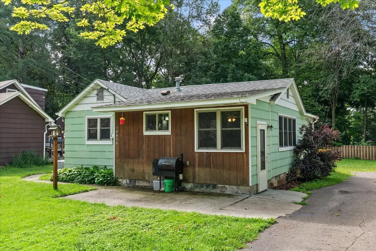 10675 Lincoln ST, Chisago City, MN 55013