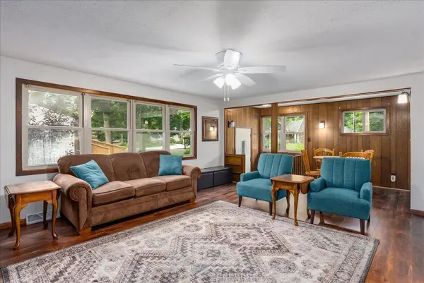 10675 Lincoln ST, Chisago City, MN 55013