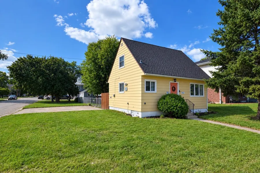 842 12TH AVE, Green Bay, WI 54304