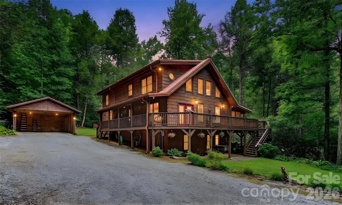 664 Paxton Creek RD, Marion, NC 28752