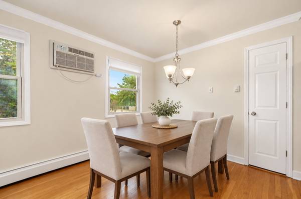 38 Elgin AVE #B6, Forest Park, IL 60130
