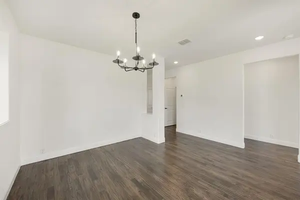 2644 Lila Street, Burleson, TX 76028