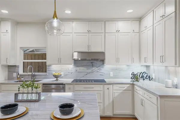 5259 Saint Charles Avenue, Dallas, TX 75223