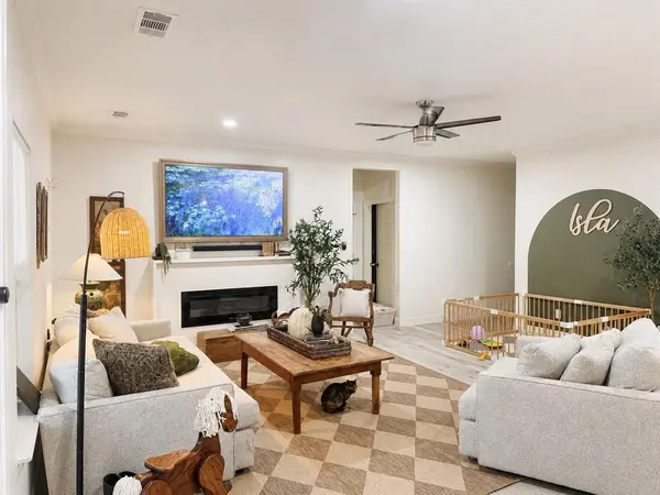 2421 Creek Drive, Granbury, TX 76048