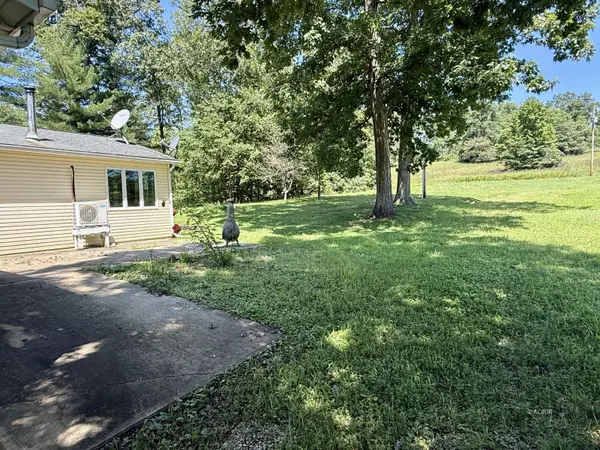 6410 Smith Run Rd, Glouster, OH 45732