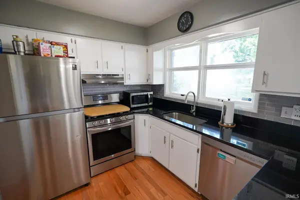 13 Martin DR, New Albany, IN 47150
