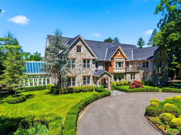 196 McLain ST, Bedford Corners, NY 10549