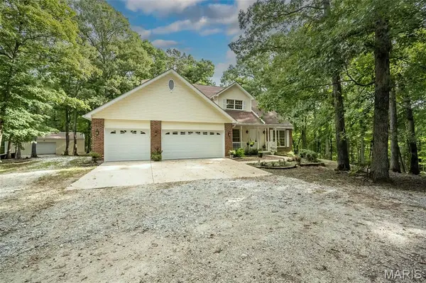 23401 Wild Horse Farms RD, Warrenton, MO 63383
