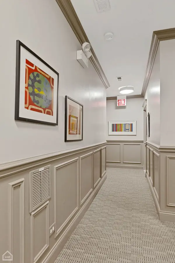 4705 S Champlain AVE #402, Chicago, IL 60615