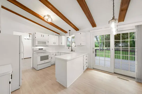8233 Nevada CIR, Bloomington, MN 55438