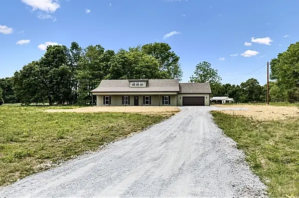 132 Whitaker Road, Shelbyville, TN 37160