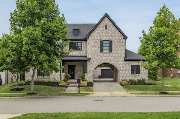 724 Fontwell Ln, Franklin, TN 37064